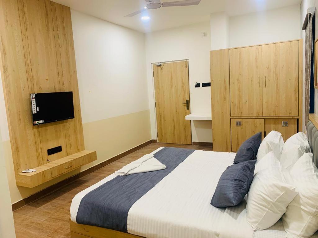 Satyabhama Inn Pathara Dış mekan fotoğraf