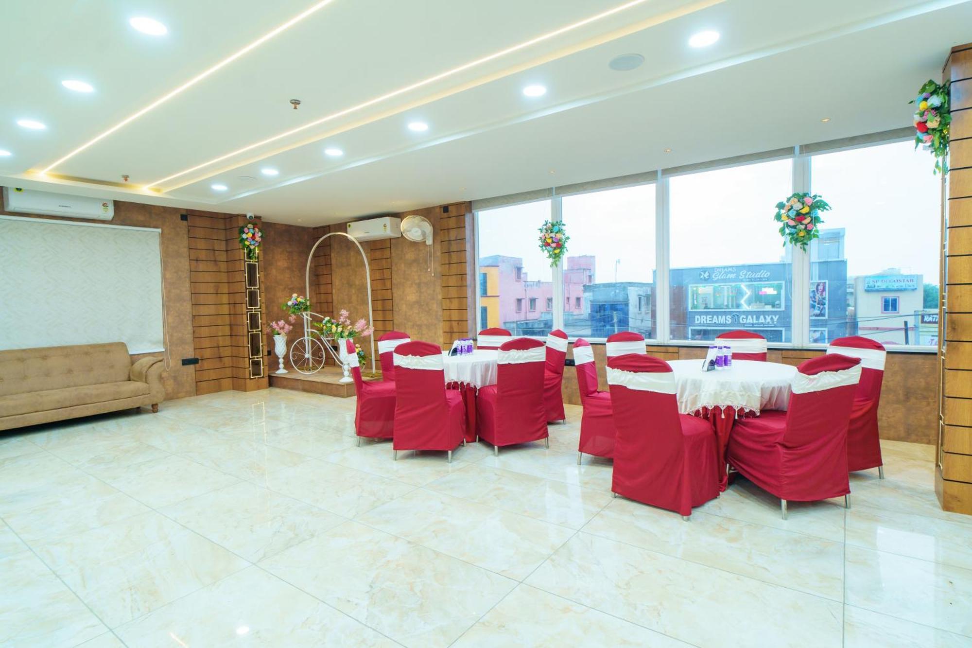 Satyabhama Inn Pathara Dış mekan fotoğraf
